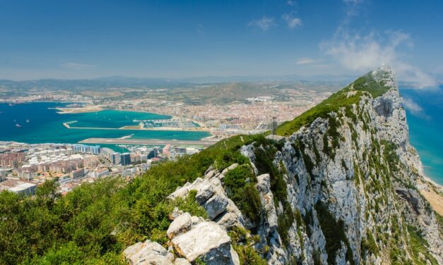 Descubre Gibraltar: Qué Ver en la Roca Legendaria
